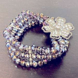 Beautiful Swarovski crystal stretch bracelet
